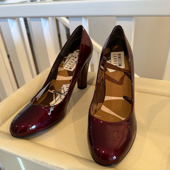 Stuart Weitzman Brick Red/Ruby Red Patent Leather Pumps - Picture 11 of 11